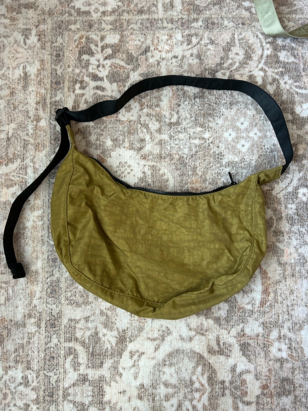 Baggu medium crescent